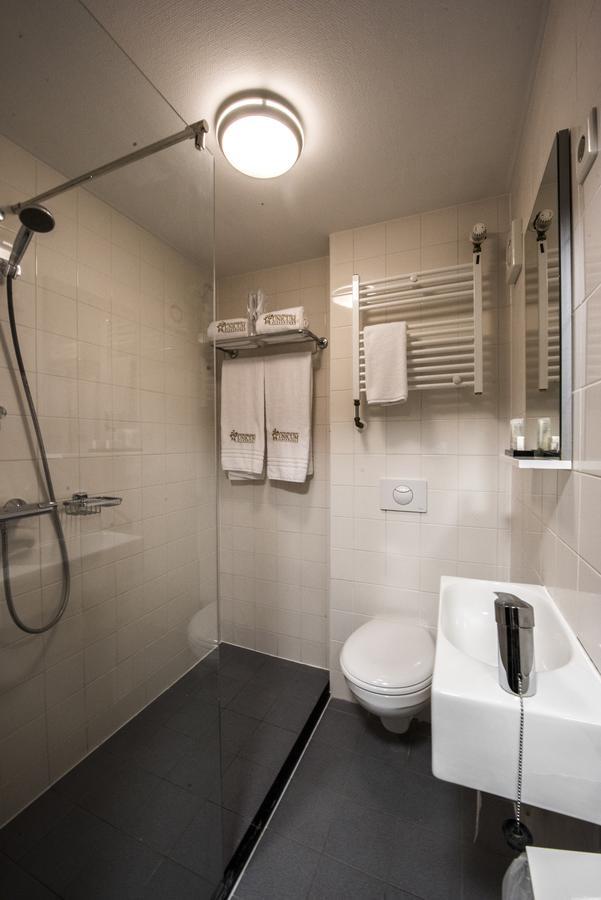Hotel-Restaurant Unicum Elzenhagen Poeldijk Exteriör bild