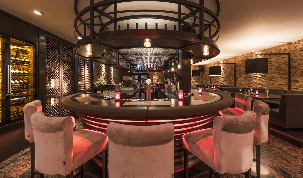 Hotel-Restaurant Unicum Elzenhagen Poeldijk Exteriör bild